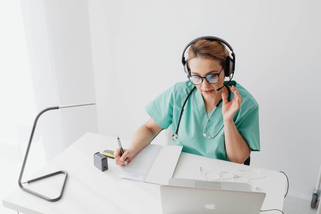 Why Imaging and Documentation Need to Talk to Each Other in Rehab Care